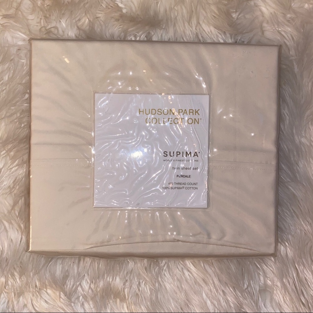 Hudson Park Collection Twin Bed Set